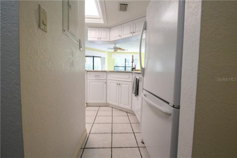 Condominio en alquiler en Punta Gorda, Florida, 2 dormitorios, 105.72 m2 № 213608 - foto 17