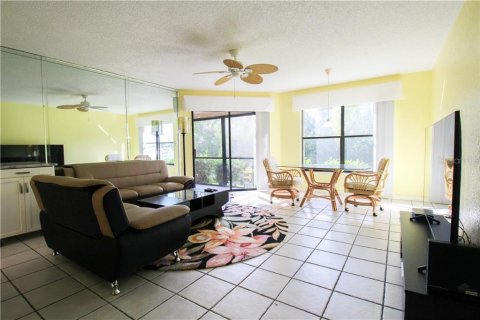 Condominio en alquiler en Punta Gorda, Florida, 2 dormitorios, 105.72 m2 № 213608 - foto 22