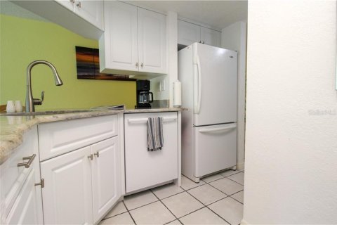 Condominio en alquiler en Punta Gorda, Florida, 2 dormitorios, 105.72 m2 № 213608 - foto 19