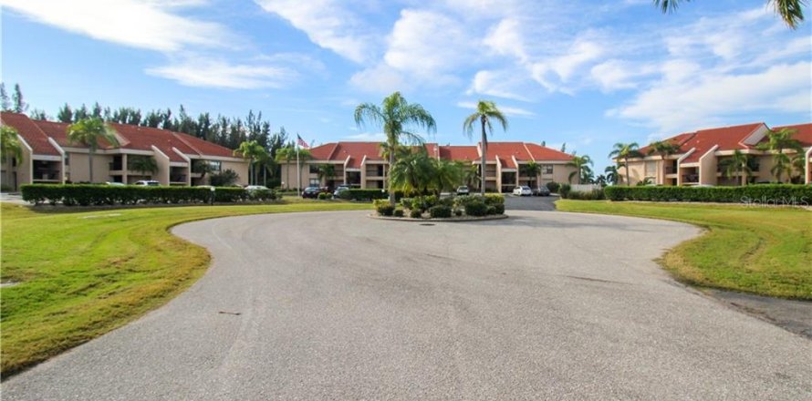 Condominio en Punta Gorda, Florida, 2 dormitorios № 213608
