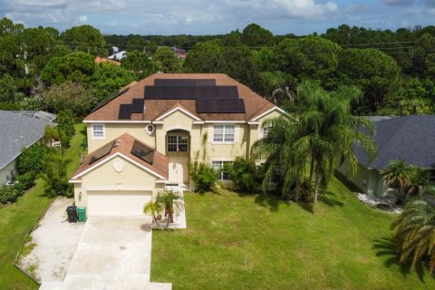 House in Port St. Lucie, Florida 5 bedrooms, 399.48 sq.m. № 2392143 - photo 2