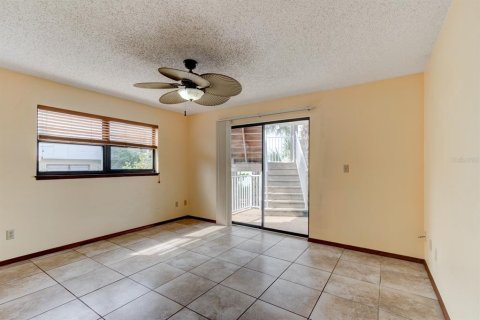 Villa ou maison à vendre à New Smyrna Beach, Floride: 5 chambres, 394.83 m2 № 1364727 - photo 21