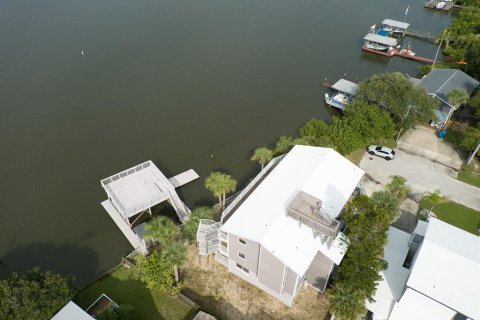 Villa ou maison à vendre à New Smyrna Beach, Floride: 5 chambres, 394.83 m2 № 1364727 - photo 3