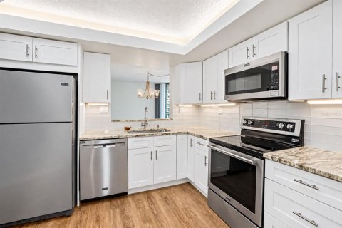 Copropriété à vendre à Clearwater, Floride: 2 chambres, 125.42 m2 № 2408095 - photo 2