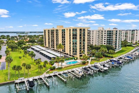Condo à Clearwater, Floride, 2 chambres  № 2408095