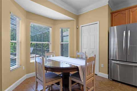 House in Orlando, Florida 6 bedrooms, 266.82 sq.m. № 1785136 - photo 14