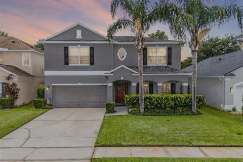House in Orlando, Florida 6 bedrooms, 266.82 sq.m. № 1785136 - photo 3