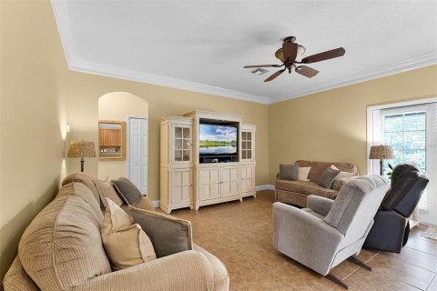 House in Orlando, Florida 6 bedrooms, 266.82 sq.m. № 1785136 - photo 8