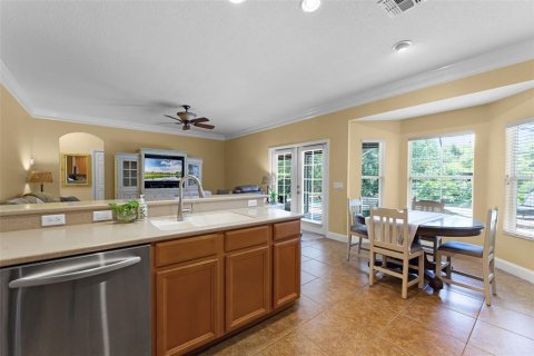 House in Orlando, Florida 6 bedrooms, 266.82 sq.m. № 1785136 - photo 13