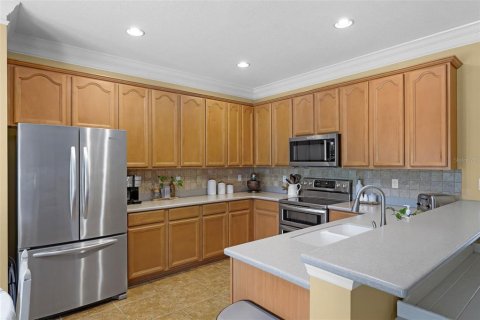 House in Orlando, Florida 6 bedrooms, 266.82 sq.m. № 1785136 - photo 11