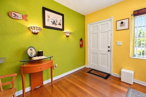 Casa en venta en Miami, Florida, 3 dormitorios, 125.88 m2 № 2387030 - foto 5