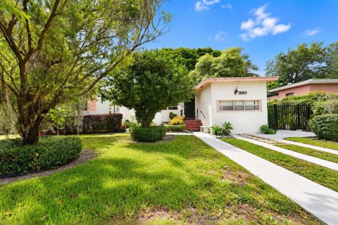 Casa en Miami, Florida 3 dormitorios, 125.88 m2 № 2387030