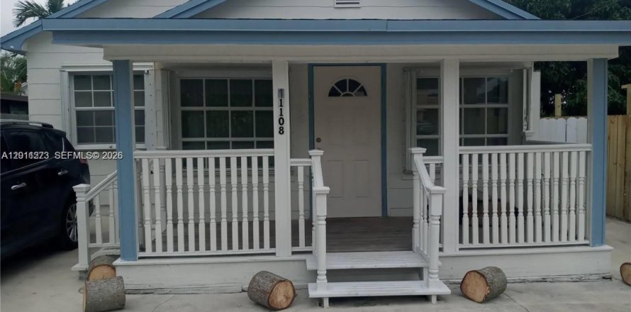 Villa ou maison à Miami, Floride 2 chambres, 159.61 m2 № 2076678