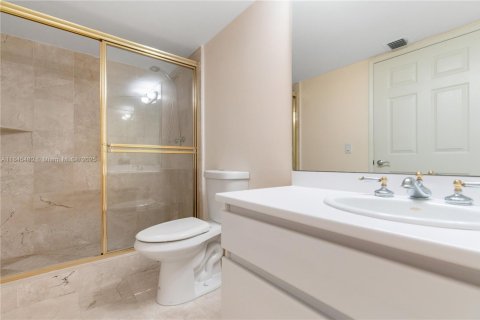 Condominio en venta en Sunny Isles Beach, Florida, 2 dormitorios, 169.08 m2 № 1940552 - foto 11