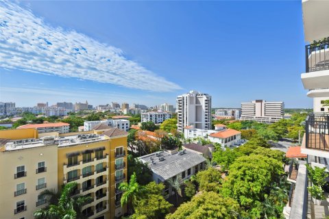 Condo in Coral Gables, Florida, 2 bedrooms  № 1688754 - photo 25