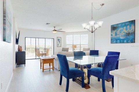 Condo in New Smyrna Beach, Florida, 2 bedrooms  № 1590419 - photo 11