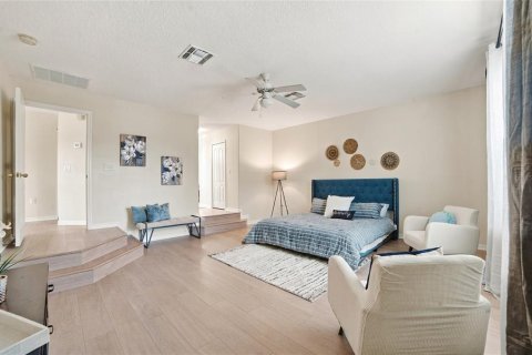 House in Orlando, Florida 4 bedrooms, 236.62 sq.m. № 2396990 - photo 23