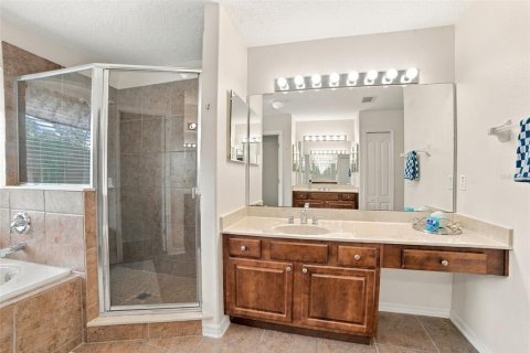 House in Orlando, Florida 4 bedrooms, 236.62 sq.m. № 2396990 - photo 28