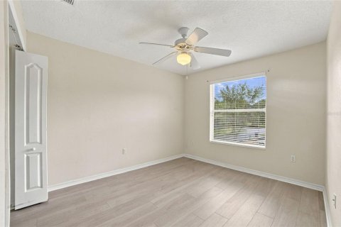 House in Orlando, Florida 4 bedrooms, 236.62 sq.m. № 2396990 - photo 17