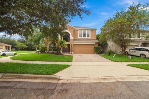 House in Orlando, Florida 4 bedrooms, 236.62 sq.m. № 2396990 - photo 2