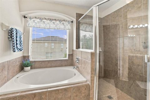 House in Orlando, Florida 4 bedrooms, 236.62 sq.m. № 2396990 - photo 27