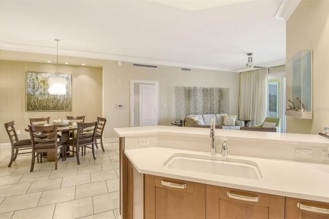 Condo in Sarasota, Florida, 3 bedrooms  № 1722481 - photo 16