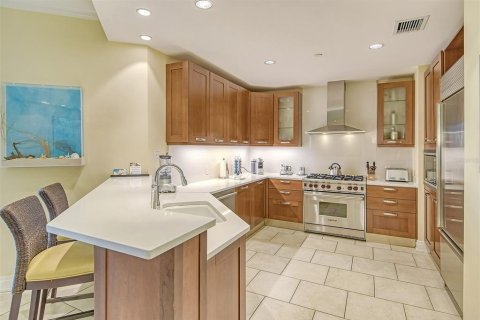 Condo in Sarasota, Florida, 3 bedrooms  № 1722481 - photo 13