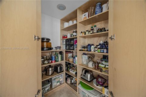 Condominio en venta en Aventura, Florida, 2 dormitorios, 120.77 m2 № 2244259 - foto 6