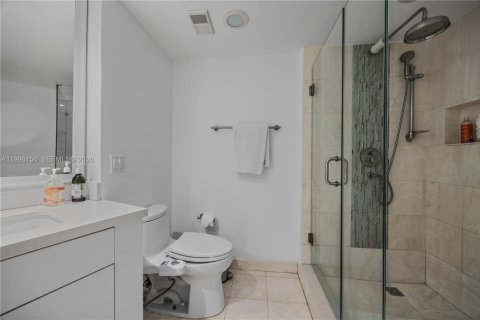 Condominio en venta en Aventura, Florida, 2 dormitorios, 120.77 m2 № 2244259 - foto 21