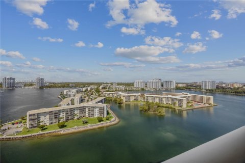 Condominio en venta en Aventura, Florida, 2 dormitorios, 120.77 m2 № 2244259 - foto 29