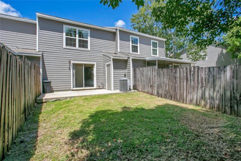 Townhouse in Winter Springs, Florida 3 bedrooms, 102.66 sq.m. № 1803108 - photo 20