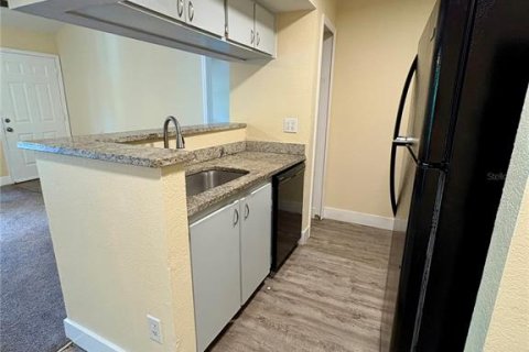 Apartamento en alquiler en Plant City, Florida, 2 dormitorios, 74.32 m2 № 1883215 - foto 5