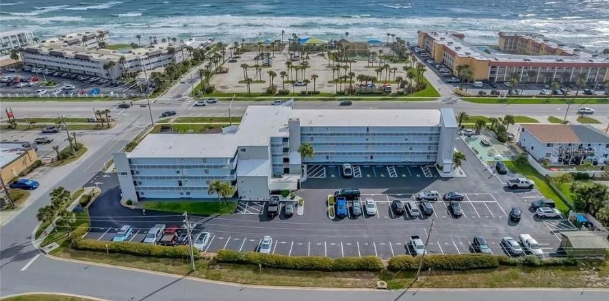 Condominio en New Smyrna Beach, Florida, 1 dormitorio № 1847493