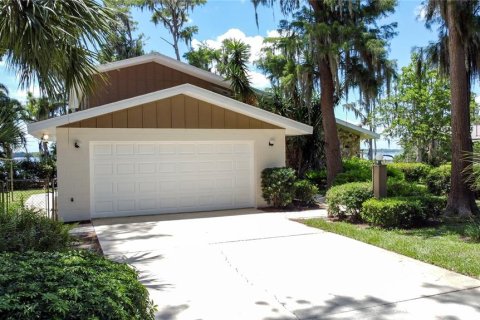 House in Clermont, Florida 3 bedrooms, 166.48 sq.m. № 1795219 - photo 21