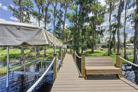 House in Clermont, Florida 3 bedrooms, 166.48 sq.m. № 1795219 - photo 2