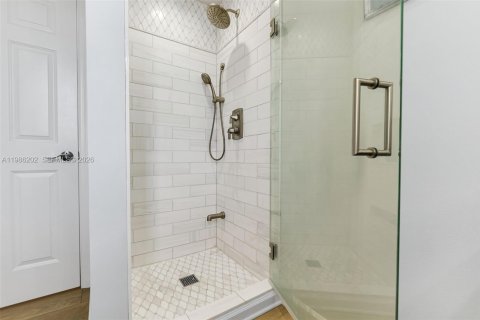 Купить кондоминиум в Майами-Бич, Флорида 2 спальни, 91.23м2, № 2051785 - фото 25