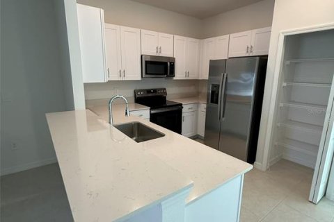 Touwnhouse à louer à Palmetto, Floride: 3 chambres, 154.78 m2 № 2430508 - photo 7