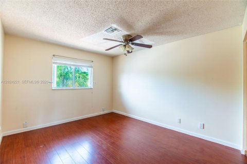Touwnhouse à vendre à Sunrise, Floride: 3 chambres, 141.12 m2 № 2077567 - photo 30