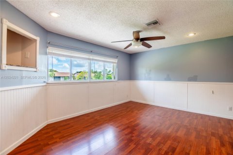 Touwnhouse à vendre à Sunrise, Floride: 3 chambres, 141.12 m2 № 2077567 - photo 19