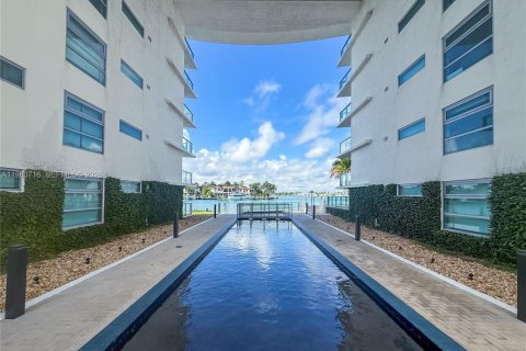 Copropriété à louer à Miami Beach, Floride: 2 chambres, 89 m2 № 2024598 - photo 21