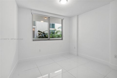 Copropriété à louer à Miami Beach, Floride: 2 chambres, 89 m2 № 2024598 - photo 11