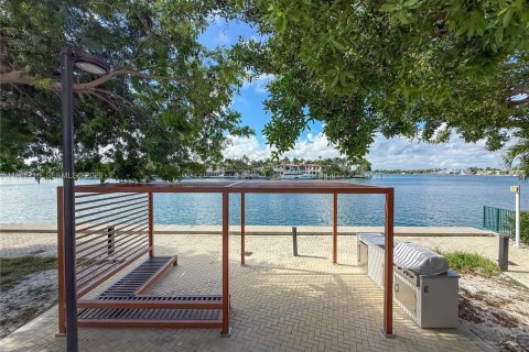 Copropriété à louer à Miami Beach, Floride: 2 chambres, 89 m2 № 2024598 - photo 22