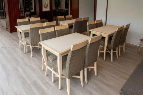 Condominio en venta en Miami, Florida, 2 dormitorios, 112.69 m2 № 1981849 - foto 15