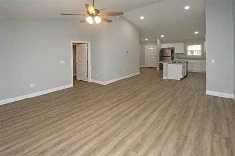 Appartement à louer à Citrus Springs, Floride: 4 chambres, 212 m2 № 2391121 - photo 9