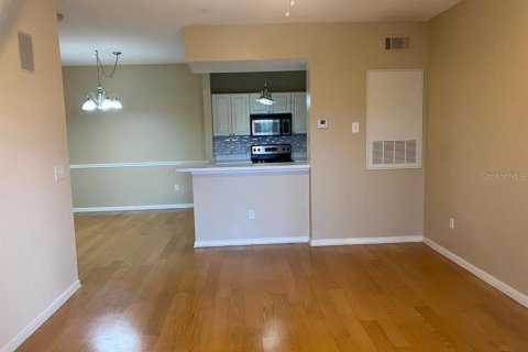 Condo in Orlando, Florida, 1 bedroom  № 2195993 - photo 4