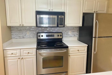 Condo in Orlando, Florida, 1 bedroom  № 2195993 - photo 3