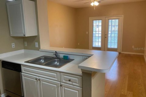 Condo in Orlando, Florida, 1 bedroom  № 2195993 - photo 2