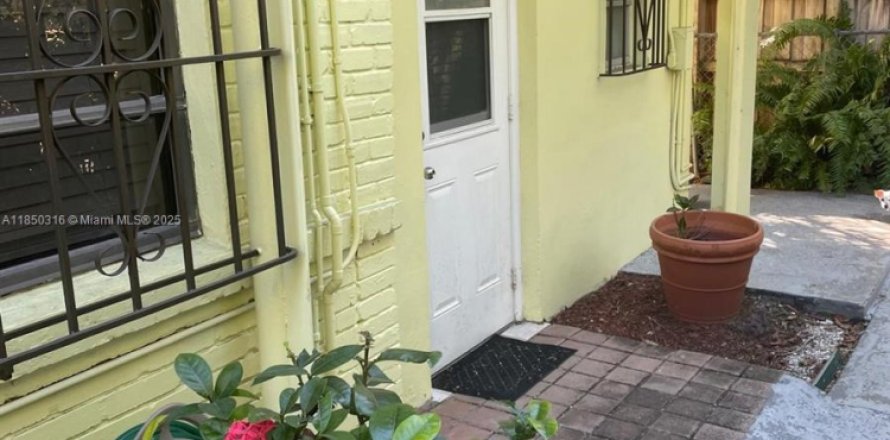 Studio à Miami, Floride № 1855143