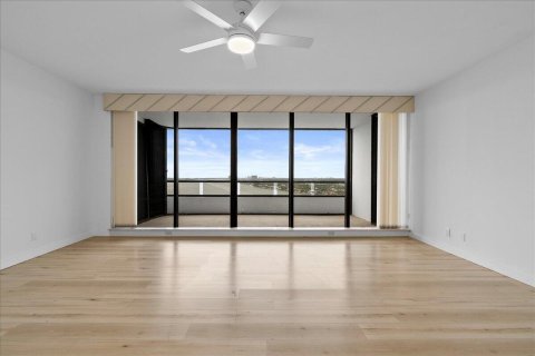 Condominio en venta en North Palm Beach, Florida, 2 dormitorios, 266.16 m2 № 2245583 - foto 20