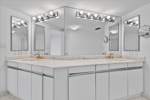 Condominio en venta en North Palm Beach, Florida, 2 dormitorios, 266.16 m2 № 2245583 - foto 24